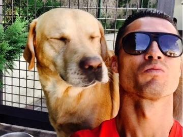 Cristiano Ronaldo y su perrita Marosca