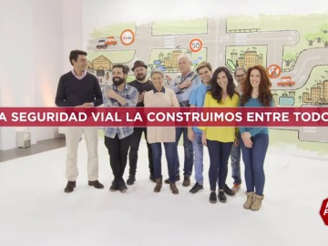Frame 153.980967 de: "La seguridad vial la construimos entre todos"
