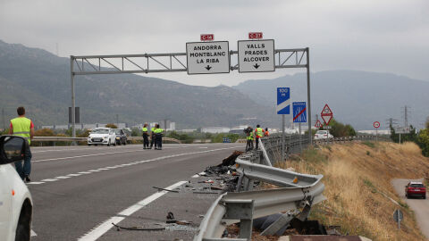 Un hombre y un menor de 14 a&ntilde;os mueren en un accidente en Alcover (Tarragona)