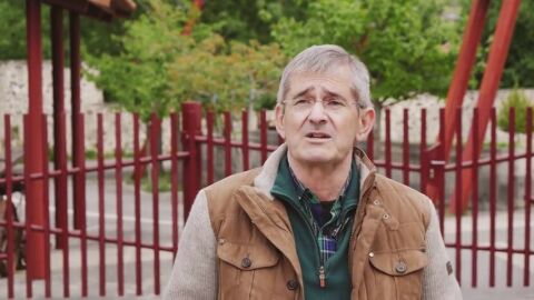Mateo Lafragua, un trasplantado de riñón que emprende una campaña contra la proliferación de resaltos