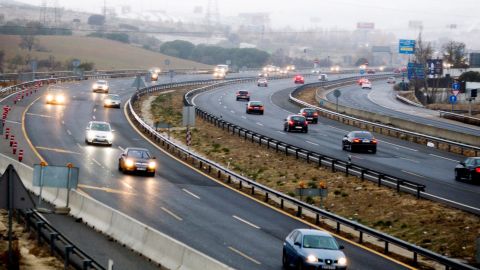 Tráfico fluido en las carreteras españolas