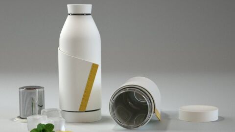 'Closca Bottle', una innovadora botella reutilizable que pretende acabar con el pl&aacute;stico 