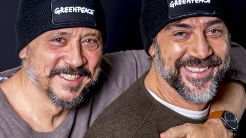 Javier y Carlos Bardem se embarcan con Greenpeace rumbo al oc&eacute;ano Ant&aacute;rtico para reclamar su protecci&oacute;n