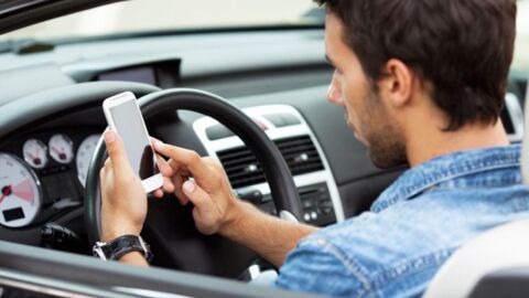 movil-coche1.jpg movil-coche1