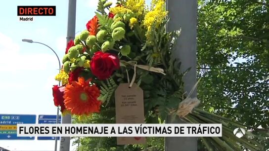 Ponle Freno coloca 17 ramos de flores en puntos negros, uno por cada comunidad aut&oacute;noma