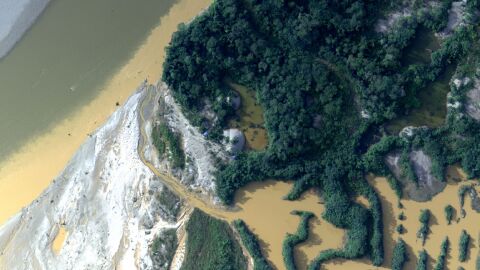 Un dron capta la deforestación en la selva amazónica de Perú Un dron capta la deforestación en la selva amazónica de Perú