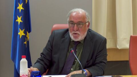 Pere Navarro explica el 'caso Piqué': "Lo que me extraña es que no vaya con chófer"