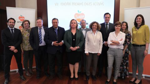 Jaime Diez (Atresmedia), Olimpia García (CONCAPA), Pedro José Caballero (CONCAPA), Bartolome Beltrán (Atresmedia), Mª Carmen Morillas (CEAPA), Oscar González (AESAN), Nieves Palacios (Consejo Superior de Deportes), David Mariscal (Medico Nutricionista), Alejandra Rodriguez (Asesora de contenidos Objetivo Bienestar), Mercedes González (Atresmedia), Amaya Prado (Colegio Oficial de Psicólogos) Jaime Diez (Atresmedia), Olimpia García (CONCAPA), Pedro José Caballero (CONCAPA), Bartolome Beltrán (Atresmedia), Mª Carmen Morillas (CEAPA), Oscar González (AESAN), Nieves Palacios (Consejo Superior de Deportes), David Mariscal (Medico Nutricionista), Alejandra Rodriguez (Asesora de contenidos Objetivo Bienestar), Mercedes González (Atresmedia), Amaya Prado (Colegio Oficial de Psicólogos)