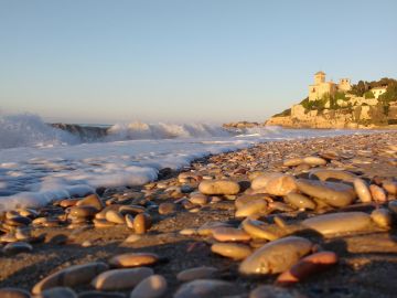 Mas de la mitad de los plasticos en el mar son fibras de ropa de la lavadora