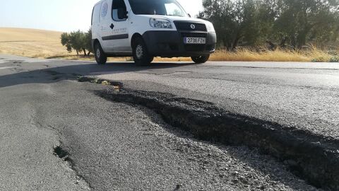 Carretera Comarcal 4102, de Pedro Abad a Bujalance, hay algunas zonas que podrían ocasionar un accidente.