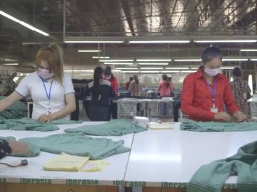 El reto de la moda sostenible: Consumimos un 60 % más de prendas que hace 15 años