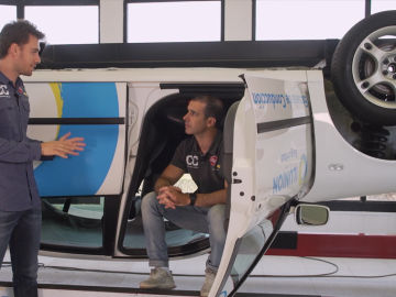 C&oacute;mo salir de un coche volcado