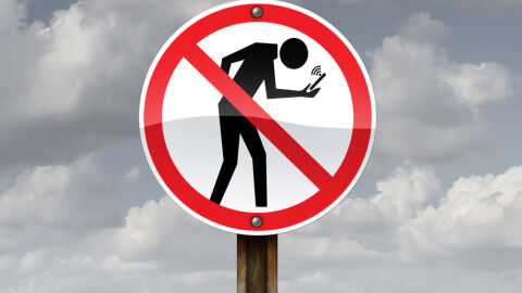 Señal de prohibición de móviles