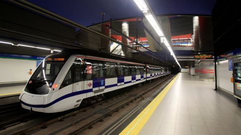 Imagen de archivo de un tren de Metro de Madrid