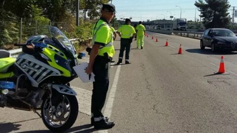 Control de carretera de la Guardia Civil