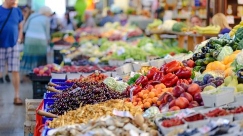 Frutas y verduras de un mercado Frutas y verduras de un mercado
