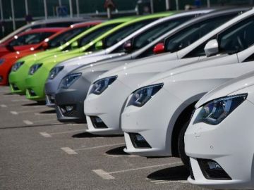 Hist&oacute;rica ca&iacute;da de la venta de coches