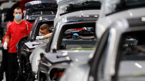 Imagen de archivo de una f&aacute;brica de coches
