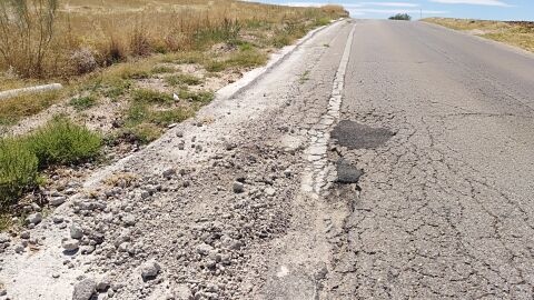Denuncia recibida Carretera de acceso a urbanización en mal estado