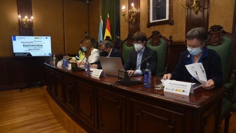 Ponle Freno participa en la jornada organizada por el Concello de Ribeira para analizar soluciones innovadoras en seguridad vial