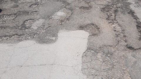 Carretera de Tarragona parcheada y peligrosa
