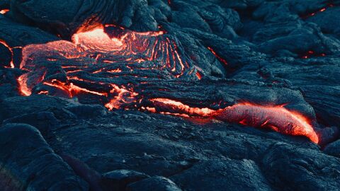 Lava de una erupción volcánica Lava de una erupción volcánica