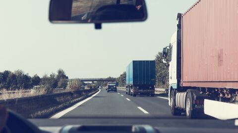 Aproximación a vehículos de transporte de mercancías