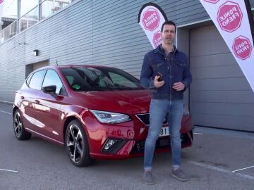 Las ventajas de conectar tu m&oacute;vil a tu coche