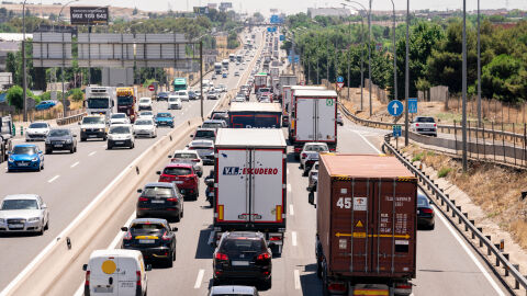 Operación salida de la DGT: ¿Cuándo hay menos tráfico? ¿Qué carreteras hay que evitar?