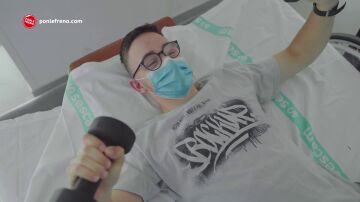 Conoce la historia de Juan: cuando le dijeron que no iba a caminar no se lo podía creer 