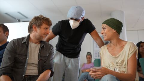 Sergio Mil&aacute;n estrena el corto in&eacute;dito &lsquo;Sacando pecho&rsquo; en Notodofilmfest, como embajador del premio &lsquo;Ll&aacute;malo C&aacute;ncer&rsquo; 