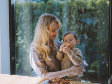 El consumo de alimentos ultraprocesados por parte de la madre está relacionado con el riesgo de obesidad en sus futuros hijos