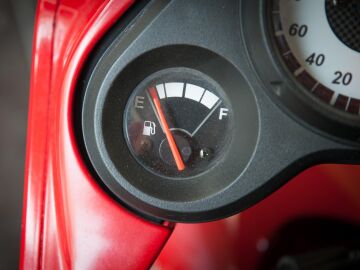 C&oacute;mo ahorrar combustible cuando conducimos