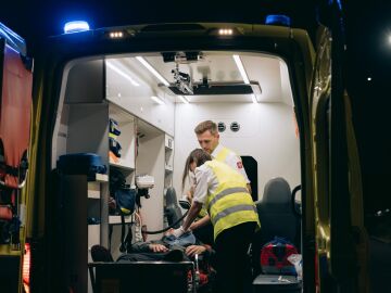 Un m&eacute;dico espa&ntilde;ol lanza el primer 'Manual de Primera Intervenci&oacute;n en Siniestros Viales'