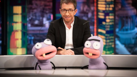 ATRESMEDIA TV y 7 y ACCIÓN refuerzan su alianza renovando sus exitosos programas ‘El Hormiguero’ y ‘El Desafío’ con un acuerdo de larga duración ATRESMEDIA TV y 7 y ACCIÓN refuerzan su alianza renovando sus exitosos programas ‘El Hormiguero’ y ‘El Desafío’ con un acuerdo de larga duración