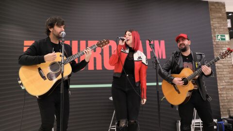 Europa FM desvela por fin quién está detrás de 30s 40s 50s: David Otero, Bely Basarte y Tato Latorre