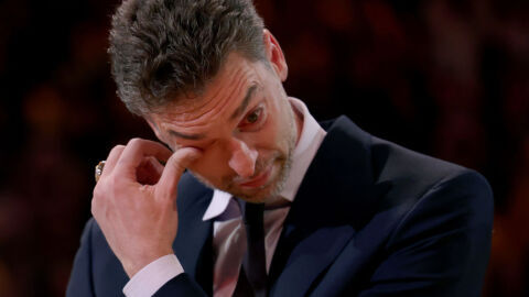 La emoci&oacute;n de Pau Gasol en el pabell&oacute;n de los Lakers