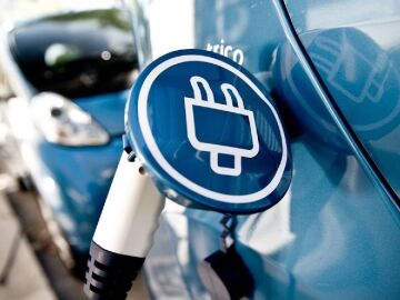 La UE instalar&aacute; cargadores para veh&iacute;culos el&eacute;ctricos cada 60 kil&oacute;metros para 2026