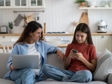 Educaci&oacute;n y regulaci&oacute;n: las claves de los expertos para que los j&oacute;venes hagan un uso saludable de la tecnolog&iacute;a 