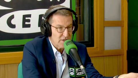 Alberto Núñez Feijóo, con Carlos Alsina en ‘Más de uno’: “La dirección de Correos es incompetente y, si depende de mí, estaría cesada hace tiempo”