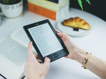 eBook: la revoluci&oacute;n que no fue y el complemento que las editoriales necesitaban