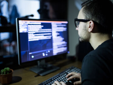 Deconstruyendo al hacker: pasado, presente y futuro de una figura clave del ecosistema digital