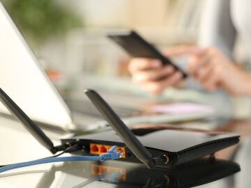 El Gobierno lanza una nueva ayuda de 240 euros para pagar el internet 