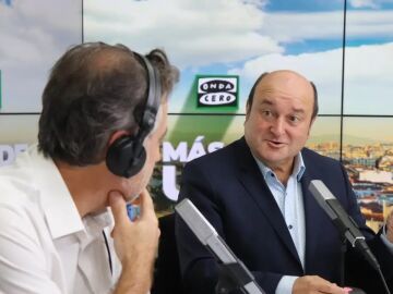 Andoni Ortuzar, con Carlos Alsina en ‘Más de uno’: “Un gobierno que no cumple sus compromisos no merece estar en la Moncloa”