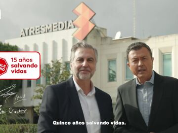 Carlos Alsina y Manu Sánchez: "Si tienes sueño tienes que parar y echar una cabezada" Carlos Alsina y Manu Sánchez: "Si tienes sueño tienes que parar y echar una cabezada"