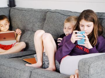 Dise&ntilde;o &eacute;tico en las redes sociales: &iquest;qu&eacute; es y por qu&eacute; la UE quiere regularlo?