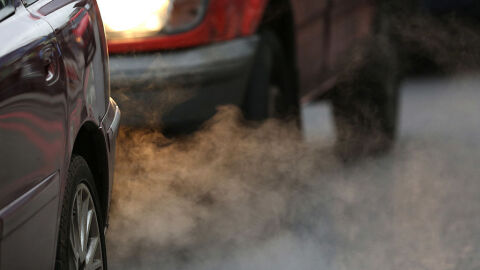 Contaminación a causa de las emisiones de los coches 