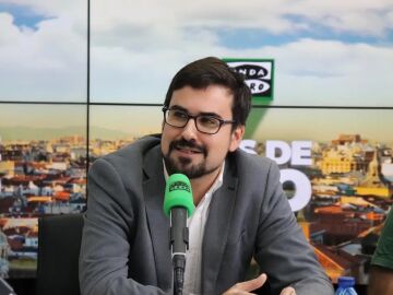 Guillermo del Valle, impulsor del nuevo partido Izquierda Española, con Carlos Alsina en ‘Más de uno’: “Sánchez es una persona sin mayor ideología que la supervivencia personal”