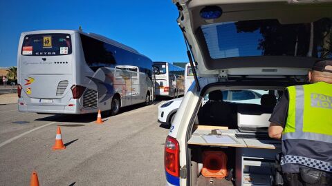Cerca de 190 autobuses escolares, denunciados por la DGT durante la campaña de control de este tipo de vehículos