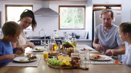La clave para mantener nuestra salud y la del planeta: desayunar en familia y merendar alimentos de proximidad, de temporada y de origen vegetal